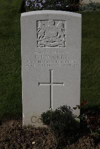 Perth Cemetery (China Wall) - Mooney, Edward John