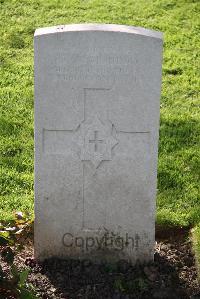 Perth Cemetery (China Wall) - Moulds, G W
