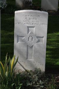 Perth Cemetery (China Wall) - Muir, A