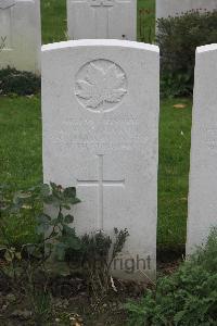 Perth Cemetery (China Wall) - MacNicoll, A