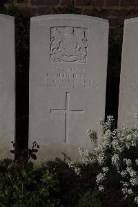 Perth Cemetery (China Wall) - Oldfield, R