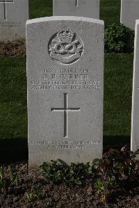 Perth Cemetery (China Wall) - Parker, Ernest Ralph