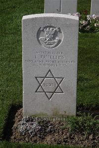 Perth Cemetery (China Wall) - Phillips, Louis