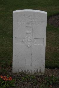 Bedford House Cemetery - Payne, E