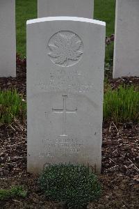 Bedford House Cemetery - Platt, Richard