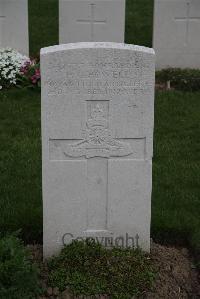 Bedford House Cemetery - Powell, F G