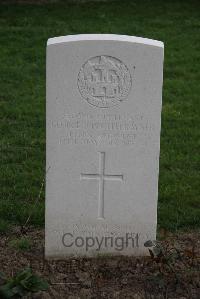 Bedford House Cemetery - Rayner, George Biddulph