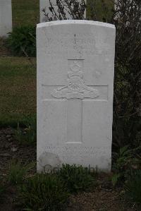 Bedford House Cemetery - Richards, E G