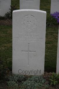 Bedford House Cemetery - Richards, Evan J.