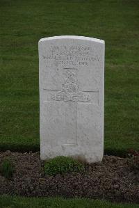 Bedford House Cemetery - Richards, F