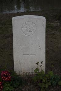Bedford House Cemetery - Robinson, Arthur William