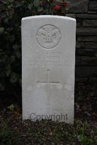 Bedford House Cemetery - Smith, Arthur