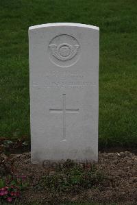 Bedford House Cemetery - Smith, A C
