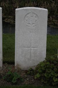 Bedford House Cemetery - Smith, F J