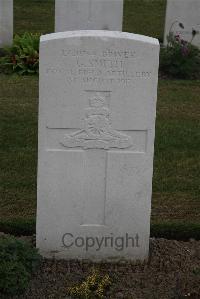 Bedford House Cemetery - Smith, G