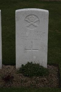 Bedford House Cemetery - Stevens, H E