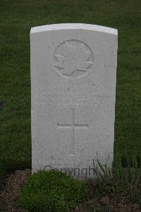 Bedford House Cemetery - Tarrant, Lloyd William