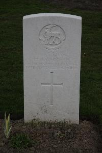 Bedford House Cemetery - Taylor, Harry