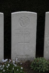 Bedford House Cemetery - Tod, Harry Oakley