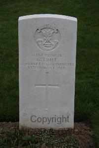 Bedford House Cemetery - Tout, G