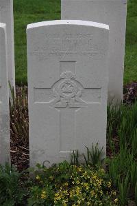 Bedford House Cemetery - Upham, Lonsdale Victor