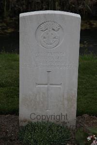 Bedford House Cemetery - Waight, Edwin