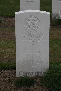 Bedford House Cemetery - Walker, F