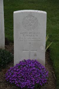 Bedford House Cemetery - Walker, T