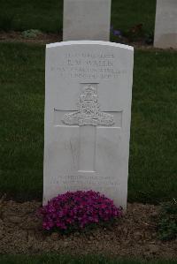 Bedford House Cemetery - Wallis, B M