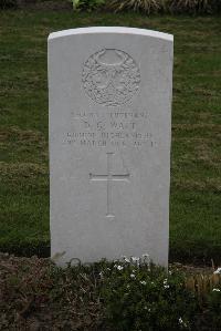 Bedford House Cemetery - Watt, Douglas Gordon