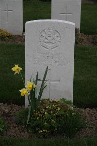 Bedford House Cemetery - Westwood, E T