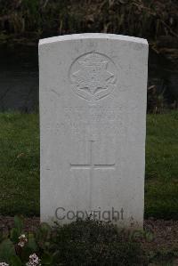 Bedford House Cemetery - Woods, D A