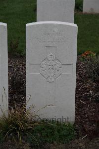 Bedford House Cemetery - Wood, C