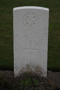 Bedford House Cemetery - Wragg, J W