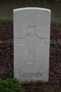 Bedford House Cemetery - Wright, Alec Hugh