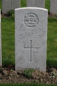 Birr Cross Roads Cemetery - Ayriss, L