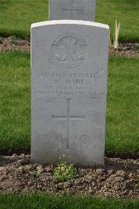 Birr Cross Roads Cemetery - Wade, W