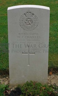 Rennes Eastern Communal Cemetery - CHARLES, WILLIAM JOHN