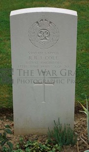 Rennes Eastern Communal Cemetery - COLE, REGINALD RICHARD JOSEPH