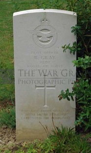 Rennes Eastern Communal Cemetery - GRAY, RONALD