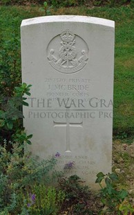 Rennes Eastern Communal Cemetery - McBRIDE, JAMES