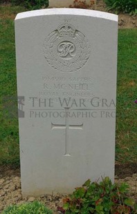 Rennes Eastern Communal Cemetery - McNEILL, ROBERT