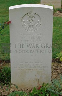 Rennes Eastern Communal Cemetery - PERRIN, HENRY GEORGE