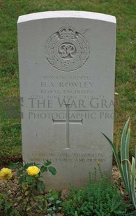 Rennes Eastern Communal Cemetery - ROWLEY, HENRY ALBERT