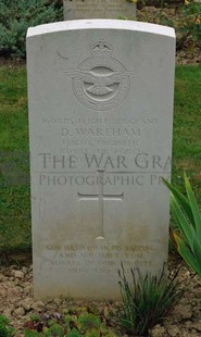 Rennes Eastern Communal Cemetery - WAREHAM, DONALD
