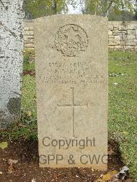 Jerusalem War Cemetery - Barrett, Reginald