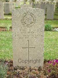 Jerusalem War Cemetery - Betts, W F