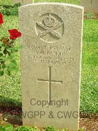 Jerusalem War Cemetery - Dennis, Augustine Hillgrove