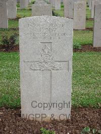 Jerusalem War Cemetery - Edge, J H