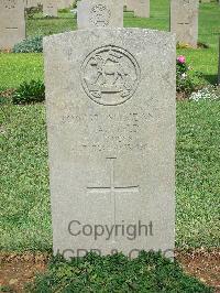 Jerusalem War Cemetery - Field, J A